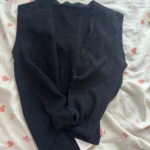 Jacquemus Le Haut Noue’ black too